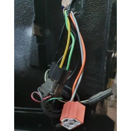 Universal Headlight Wiring harness with relay circuit