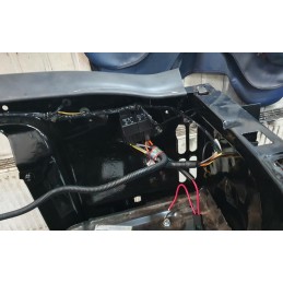 Universal Headlight Wiring harness with relay circuit