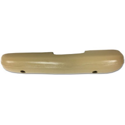 A Nugget balra van, a standard kárpit 68