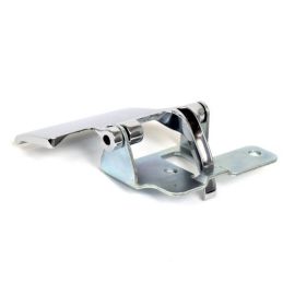 Kilincs a jobb oldalon belül 69-70